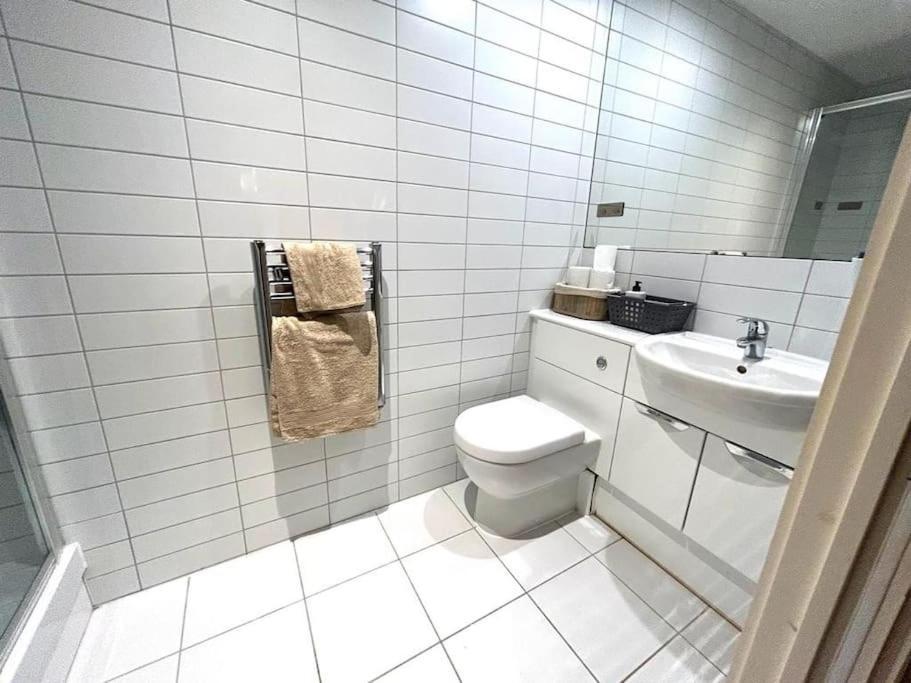 O2 Excel City Airport Apartment Londres Extérieur photo